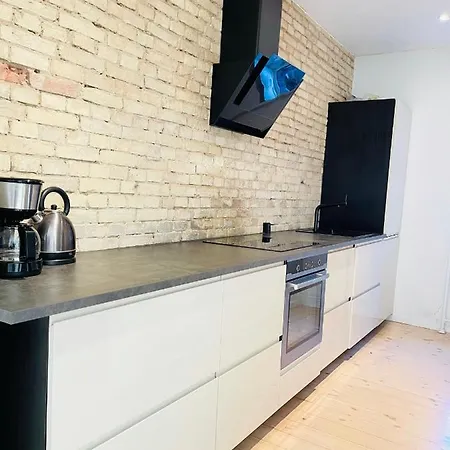 Aday - Cozy And Bright Apartment *
