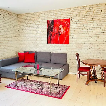 Apartment Aday - Cozy And Bright Aalborg